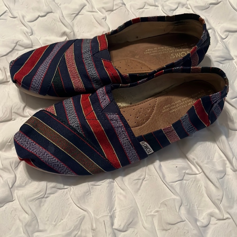TOMS